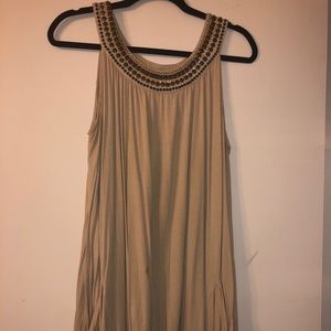 Brown tunic with collar detail